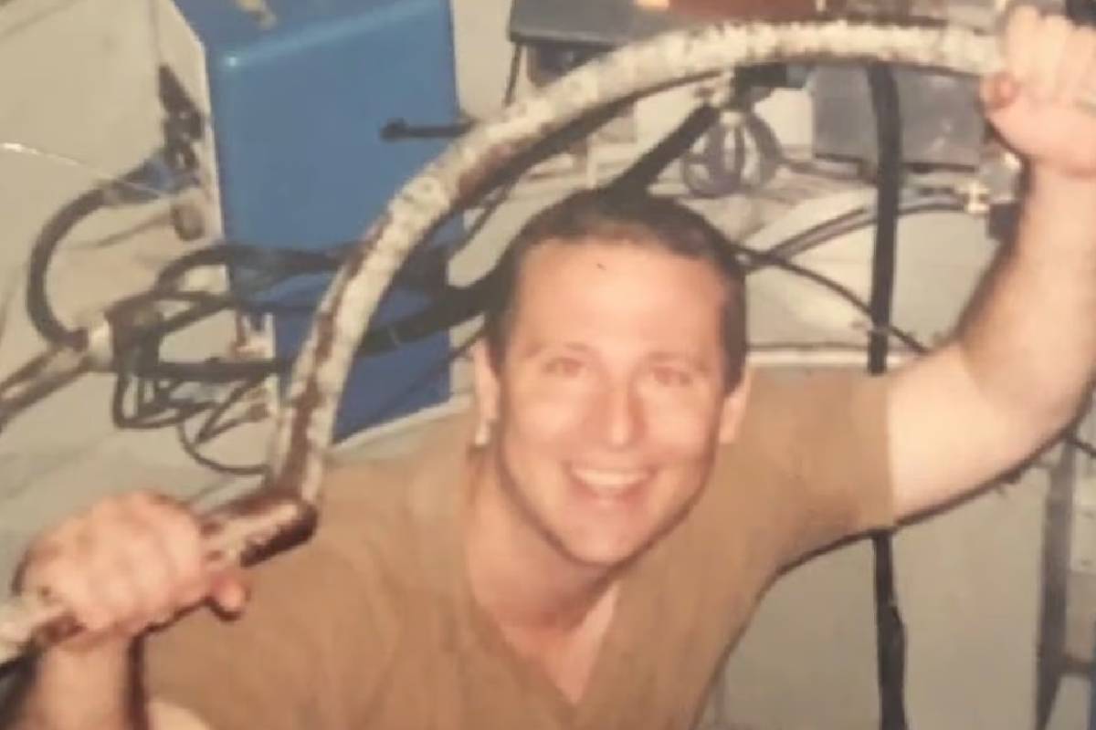 அமெரிக்காவின் இரகசியம்... மரணமடையும் 9வது விஞ்ஞானியால் இறுகும் மர்மம் | Us Secrets Mystery Death Ninth Scientist