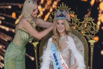 2024ஆம் ஆண்டுக்கான உலக அழகிப் பட்டத்தை வென்ற செக் குடியரசு பெண்!