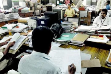 அரசு ஊழியர்கள் மாமனார் மாமியாருடன் நேரத்தை செலவிட சிறப்பு விடுமுறை - முதலமைச்சர் உத்தரவு