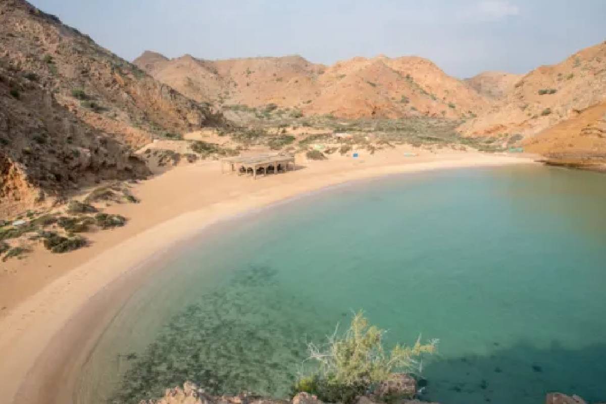 வளைகுடாவில் அமெரிக்காவின் கார்க் தீவு மூலோபாயமும் வர்த்தக ஏகோபோகமும் | Why Is The Us Trying To Take Over Cork Island