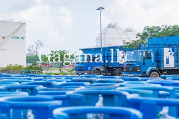 හිටපු ලිට්‍රෝ සභාපනි නීතියට පිටින් ගිහින් කරලා තියෙන දේ.