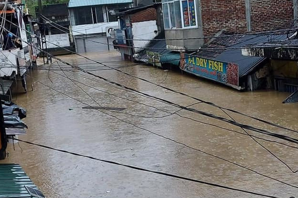வரலாறு காணாத வெள்ளம்; மக்களின் அவல நிலை | Unprecedented Floods Plight Of The People