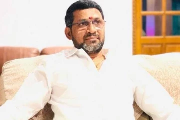 செங்கல்பட்டு அருகே தொழிலதிபர் வெடிகுண்டு வீசி வெட்டிக்கொலை...கொலையாளியை சுட்டுக்கொன்ற பாதுகாப்பு போலீஸ்