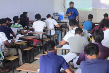ඉරිදා පෞද්ගලික උපකාරක පන්ති වලට තහනමක් වැටෙයිද? දහම් පාසල් යෑම පහසු කිරීමට අලුත් වැඩක්