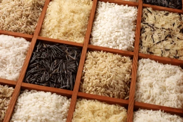 அதிக விலைக்கு அரிசி விற்ற 50 பேர் கைது