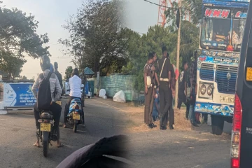 தமிழர் தாயகத்தில் உள்ள இராணுவ வீதி தடையினால் ஏற்பட்ட விபத்து