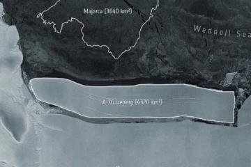 உலகின் மிகப்பெரிய பனிப்பாறை அண்டார்டிகாவில் உடைந்தது