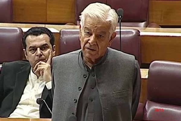 கழிப்பறை காகிதத்தை விட மோசமாக... பாகிஸ்தான் பாதுகாப்பு அமைச்சரின் பேச்சால் வெடித்த சர்ச்சை | Pakistan Treated Worse Than