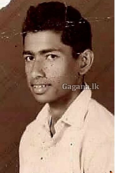 ඔබ ආදරය කරන චරිතවල ඔබ නොදුටු තරුණ වියේ ජායාරුප  | Famous People Hidden Images Politicians Actors