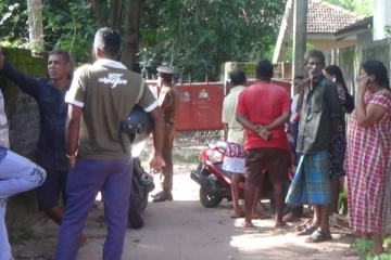 கல்குடாவில் தனிமையில் வீடொன்றில் வசித்து வந்த பெண் உயிரிழப்பு