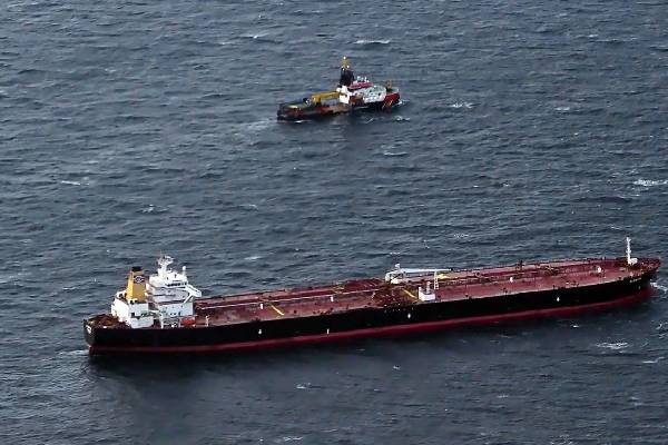 எண்ணெய் கப்பல்களில் ரகசிய உளவாளிகள்... ஐரோப்பாவை வேவு பார்க்கும் ரஷ்யா | Russia Shadow Fleet Spy Asset