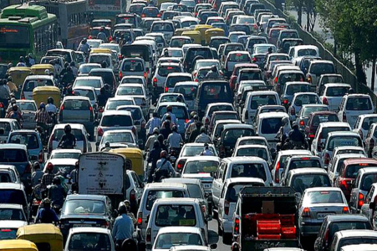கொழும்பில் கடுமையான போக்குவரத்து நெரிசல் | Severe Traffic Congestion In The Borella Area