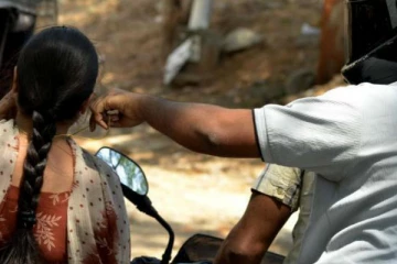 தங்கச்சங்கிலியுடன் வழிமாறி பொலிஸ் நிலையத்துக்குள் ஓடிய திருடன்!