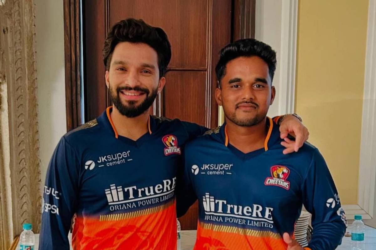 ரயில் நிலையத்தில் படுத்துறங்கிய லாரி ஓட்டுநர் மகன் - RCB அணியின் நம்பிக்கை நட்சத்திரம் | Truck Driver Son Mangesh Yadav To Play For Rcb