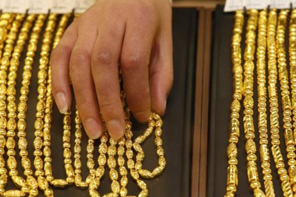இலங்கையில் தங்கத்தின் விலையில் திடீர் மாற்றம்! | A Sudden Change In The Price Of Gold In Sri Lanka