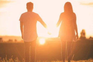 காதலி இறந்த விரக்தியில் காதலன் எடுத்த விபரீத முடிவு!