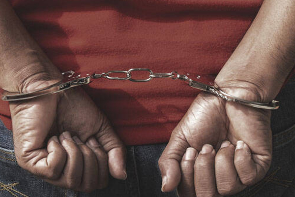 விபத்தை ஏற்படுத்தி தப்பி செல்ல முயன்ற சாரதி கைது | Driver Caused The Accident And Tried To Escape