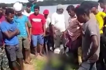 "..ඉස්සල්ලාම ඔයා පනින්න.. පස්සෙ මම පනින්නම් කිව්වද..?” - කලා වැවට ජීවිතේ දෙන්න ගිය යුවළකට සිද්ධ වෙච්ච දෙයක්.. පෙම්වතා මිය ගිහින් පෙම්වතිය ගොඩට ආවේ මෙහෙමයි.. (VIDEO)
