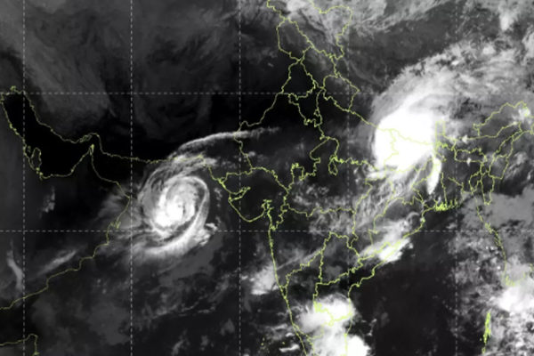 அரபிக்கடலில் உருவான சக்தி புயல்.., 12 மாவட்டங்களில் இன்று கனமழை எச்சரிக்கை | Shakti Cyclone Heavy Rain Warns 12 Districts