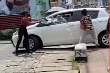 Fab பெண் ஊழியர் ஒருவரின் மிகவும் மோசமான செயல்!(Video)