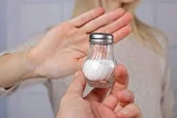 உணவில் உப்பை குறைப்பதால் இத்தனை ஆபத்துக்களா!