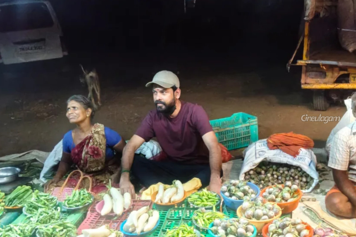 காய்கறி வியாபாரம் செய்யும் நடிகர் விமல்.. வைரல் ஆகும் போட்டோ | Actor Vimal Runs Vegetables Shop காய்கறி வியாபாரம் செய்யும் நடிகர் விமல்.. வைரல் ஆகும் போட்டோ | Actor Vimal Runs Vegetables Shop