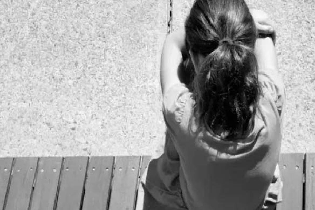 தமிழர் பகுதியில் நேர்ந்த கொடூரம் ; சொந்த தங்கையை கர்ப்பமாக்கிய அண்ணன் | Brother Impregnates His Own Sister In Mullaitivu தமிழர் பகுதியில் நேர்ந்த கொடூரம் ; சொந்த தங்கையை கர்ப்பமாக்கிய அண்ணன் | Brother Impregnates His Own Sister In Mullaitivu