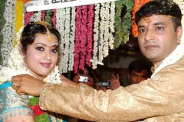 கணவர் இறந்த சில தினங்களில் வந்த 13வது திருமண நாள்! கலங்கி நிற்கும் நடிகை மீனா