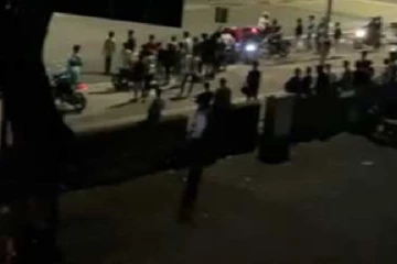 மோட்டார் சைக்கிள்கள் பந்தயத்தில் பங்குபற்றிய 15 பேருக்கு நேர்ந்த கதி!