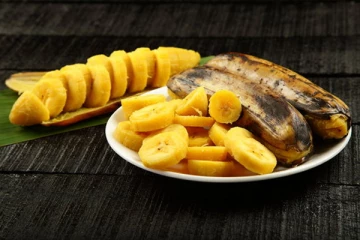 வாழைப்பழத்தை வேகவைத்து சாப்பிட்டால் என்ன நடக்கும் தெரியுமா?