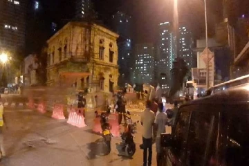 கொழும்பில் உள்ள 150 வருடங்கள் பழைமையான கட்டடம் இடிந்து வீழ்ந்தது