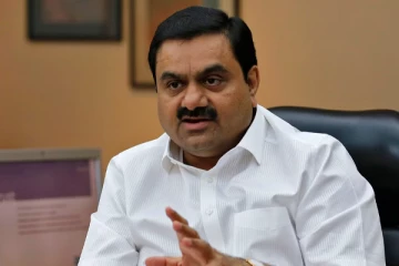 உலக பணக்காரர்கள் பட்டியலில் பெரும் சரிவை சந்தித்து 7வது இடத்திற்கு தள்ளப்பட்ட இந்தியர்!