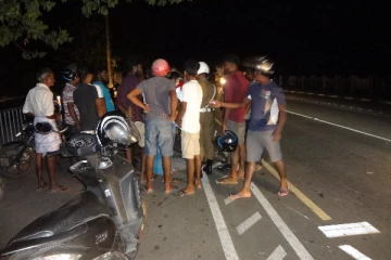 மோட்டார் சைக்கிள் விபத்து: புதுமணத் தம்பதி பலி