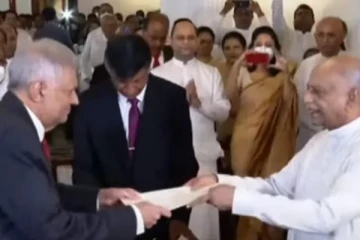 புதிய பிரதமராக தினேஷ் குணவர்தன பதவியேற்பு!