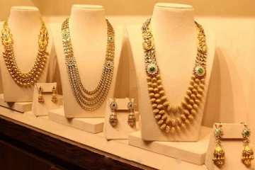 சரமாரியாக எகிறிய தங்கம் விலை - இப்படியே போனா எப்படி?