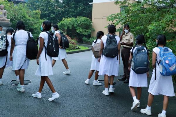 பாடசாலைகளுக்கு நாளை முதல் விடுமுறை.! | Third Term School Holidays New Announcement பாடசாலைகளுக்கு நாளை முதல் விடுமுறை.! | Third Term School Holidays New Announcement