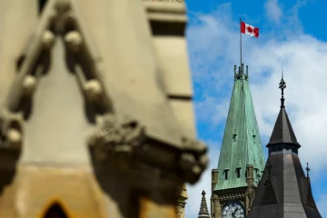 Caregivers பணிக்காக கனடா வருபவர்களுக்கு எளிதில் நிரந்தரக் குடியிருப்பு அனுமதி: கனடா அரசு அறிவிப்பு