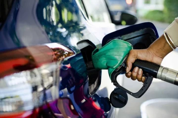 எரிபொருள் விலையை மீள்திருத்தம் செய்ய நடவடிக்கை! - அரசாங்கம் வெளியிட்ட தகவல்