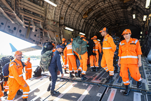 இலங்கையில் இருந்து புறப்பட்டது இந்திய தேசிய பேரிடர் மீட்பு குழு | Indian National Disaster Force Departs Sri Lanka