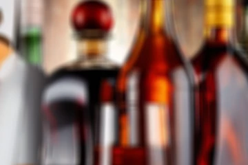 සුරාසැල් වසා දැමීම ගැන දැනුම්දීමක්..!