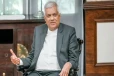 பௌத்த துறவியின் காவி உடையை களைவதற்கு அரசாங்கத்திற்கு உரிமை இல்லை ; ரணில் விக்கிரமசிங்க