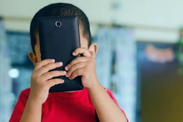 பாடசாலை குழந்தைகள் தொடர்பில் மருத்துவர்கள் எச்சரிக்கை