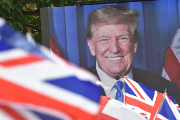 டொனால்ட் ட்ரம்பின் கருத்தால் சர்ச்சை! பிரித்தானியாவில் ஏற்படுத்திய பெரும் அரசியல் அதிர்வலை | Donald Trump Comments Cause Political Upheaval