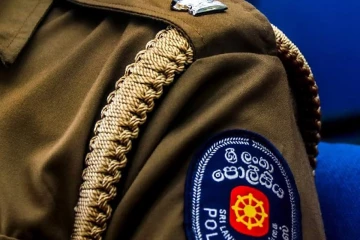 හදිසියේම වැලිකඩ OIC අත්අඩංගුවට - හේතුව මෙන්න