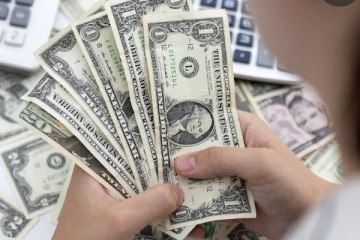 අද ඩොලරයට ලැබුන විශේෂ වටිනාකම. (PHOTO)