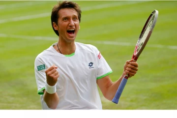 எனக்கு நாடுதான் சார் முக்கியம் : ஆட்டகளத்தை விடுத்து போர்களத்திற்கு தயாரான டென்னிஸ் வீரர்