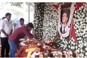 புனித் என்றென்றும் போற்றப்படுவார் - நினைவிடத்தில் நடிகர் உதயநிதி ஸ்டாலின் நேரில் அஞ்சலி