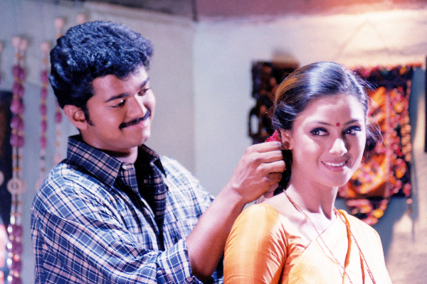 துள்ளாத மனமும் துள்ளும் படத்தின் மொத்த வசூல் இவ்வளவா..! எத்தனை கோடி தெரியுமா | Thullatha Manamum Thullum Movie Box Office