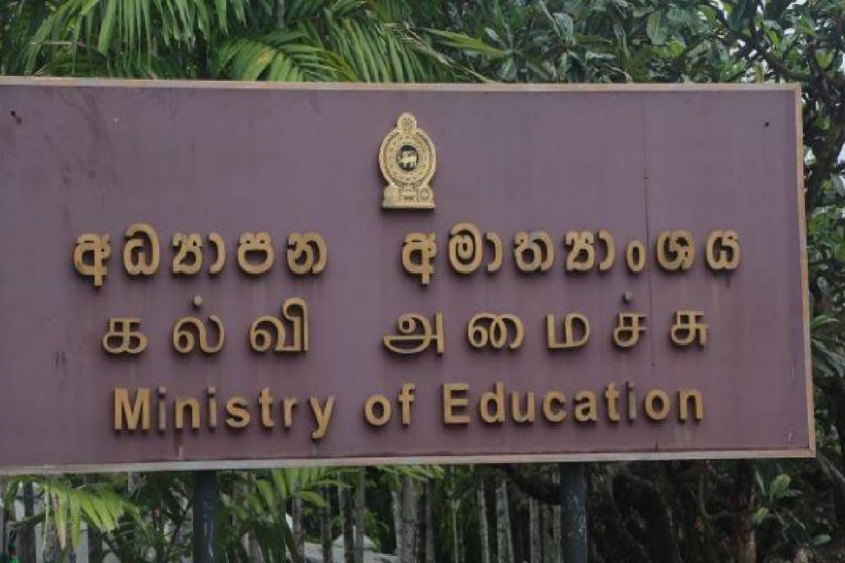 பாடசாலைகளில் அதிகரிக்கும் வன்முறைச் சம்பவங்கள் : பிரதமர் வெளியிட்ட தகவல் | Violence Incidents Increasing In Schools Pm Harin