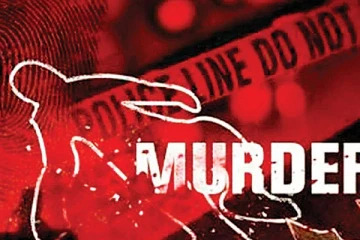 மகன் கண் எதிரே தந்தை சரமாரியாக வெட்டி கொலை - நிகழ்ந்த கோர சம்பவம்!